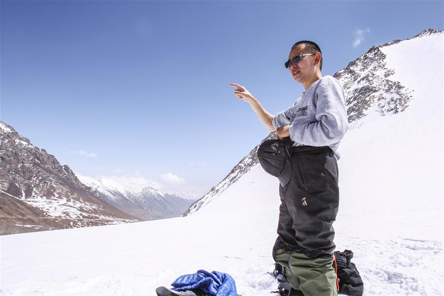 （科技）（3）为新疆天山一号冰川“体检”