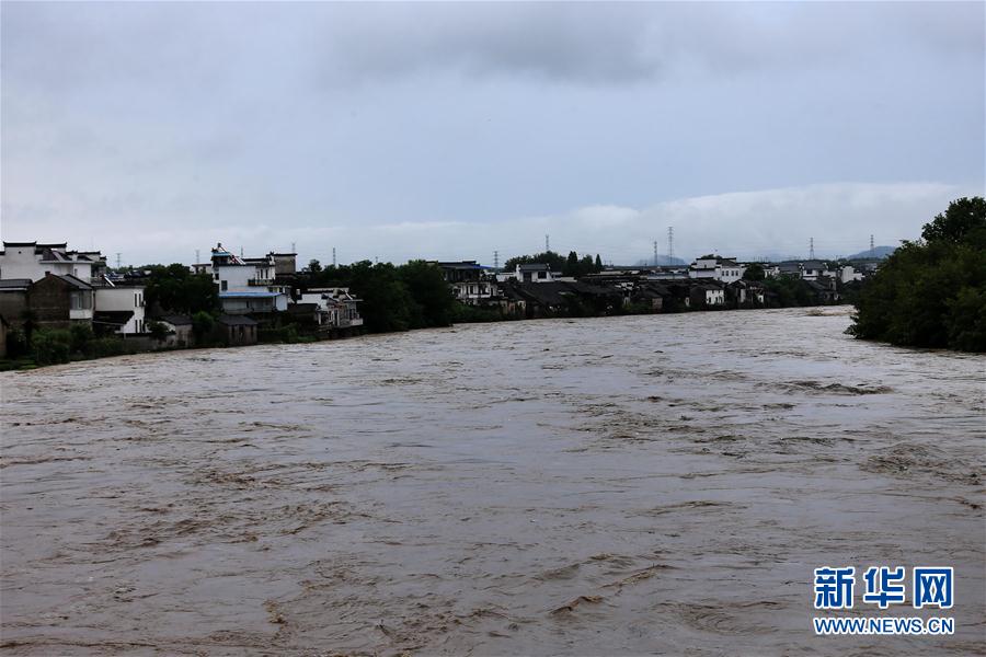 #（环境）（1）安徽黄山遭遇强降雨