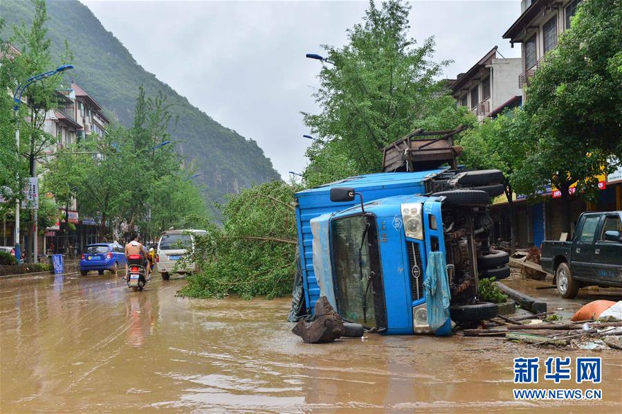 （新华网）（1）广西全州县遭遇洪涝灾害