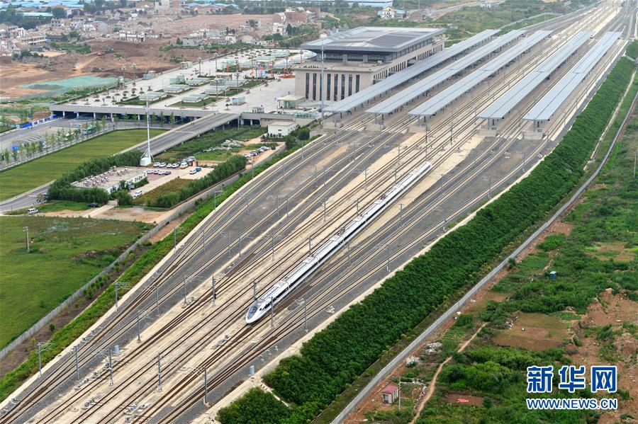 #（经济）（1）宝兰高铁开通运营
