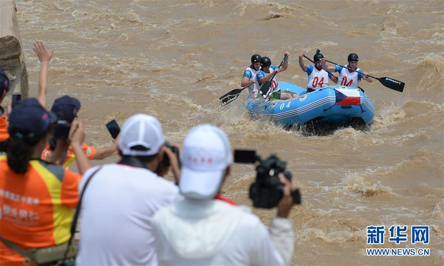 （体育）（5）中国吴堡黄河大峡谷国际漂流公开赛举行