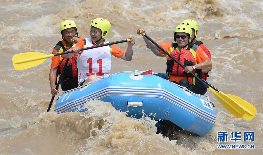 （体育）（6）中国吴堡黄河大峡谷国际漂流公开赛举行