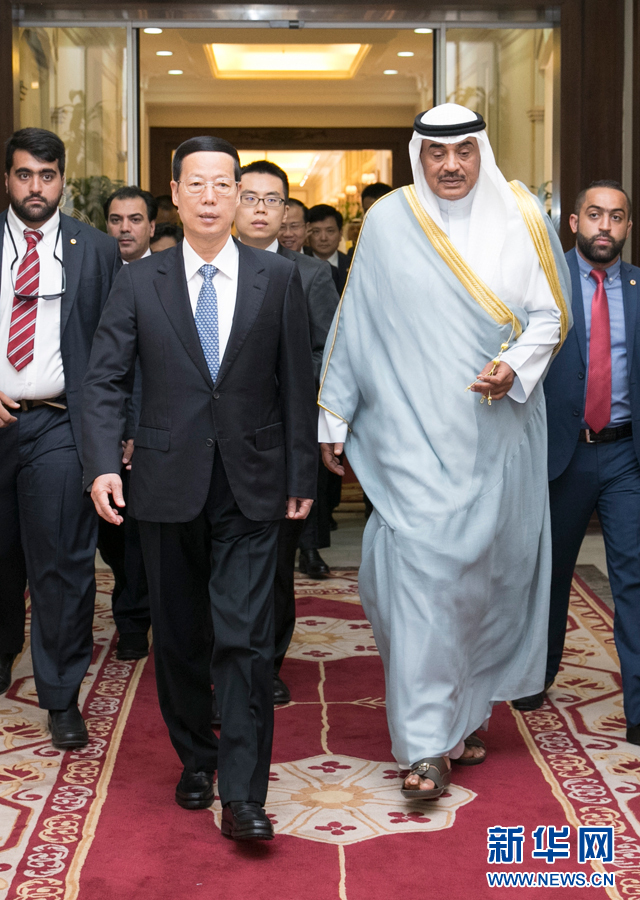 8月22日，应邀访问科威特的中共中央政治局常委、国务院副总理张高丽在科威特城会见科威特第一副首相兼外交大臣萨巴赫。 新华社记者 高洁 摄