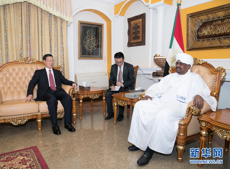 8月25日，应邀访问苏丹的中共中央政治局常委、国务院副总理张高丽在喀土穆会见苏丹总统巴希尔。新华社记者 王晔 摄