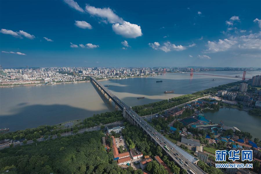 （新華全媒頭條·圖文互動）（5）從長江第一橋到中國“新名片”——中國橋梁的“成長”故事