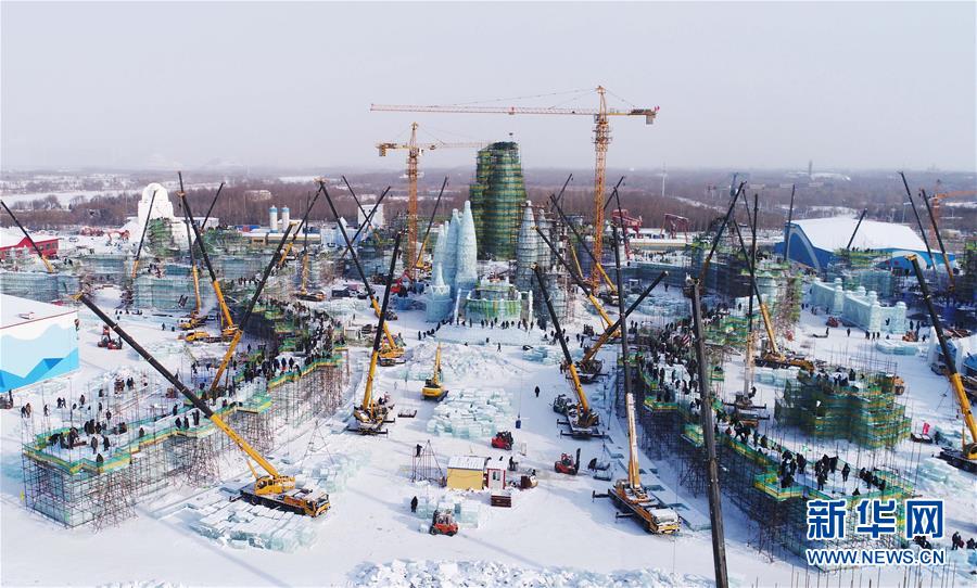 （社会）（2）哈尔滨“冰雪大世界”寒冬“热”建