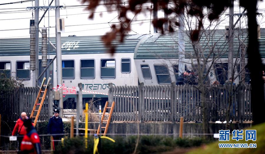（国际）（4）意大利北部一列车出轨致4人死亡