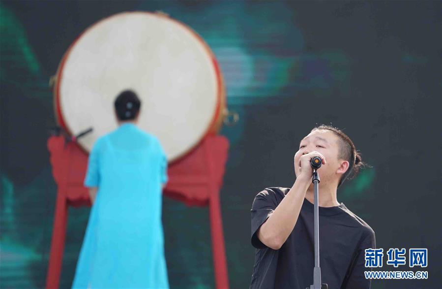 （文化）（4）南京：音乐嘉年华 嗨翻小长假