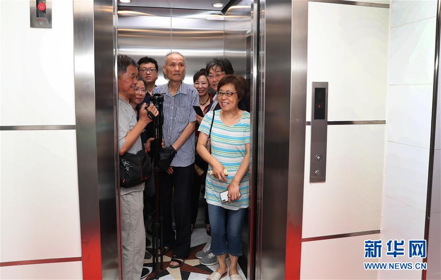 （社會）（2）上海：老公房配上新電梯