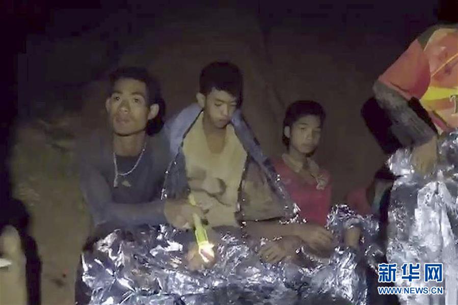 （國際）（4）洞穴數日 泰國少年足球隊員挺住了