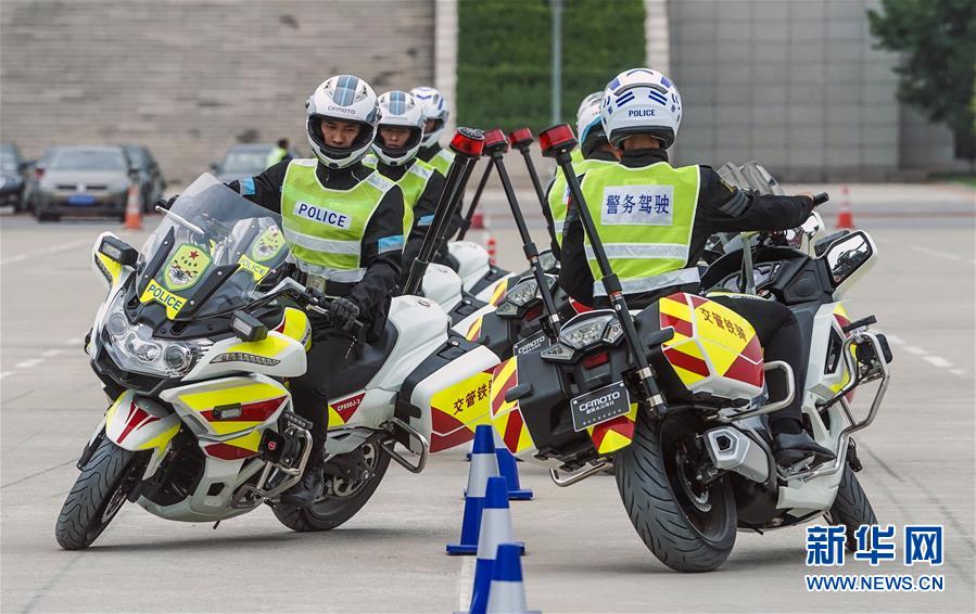 （社会）（2）中国人民公安大学设立摩托车警务驾驶课程