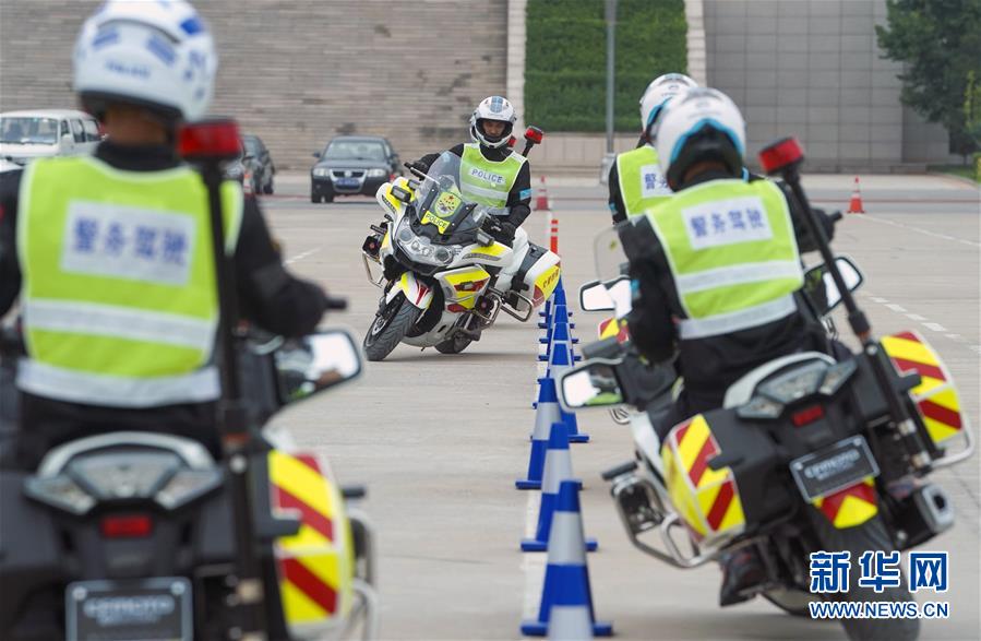 （社会）（5）中国人民公安大学设立摩托车警务驾驶课程
