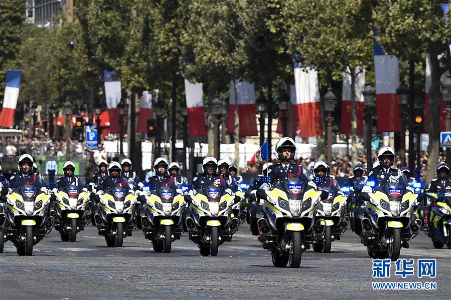 （国际）（7）法国举行国庆阅兵仪式