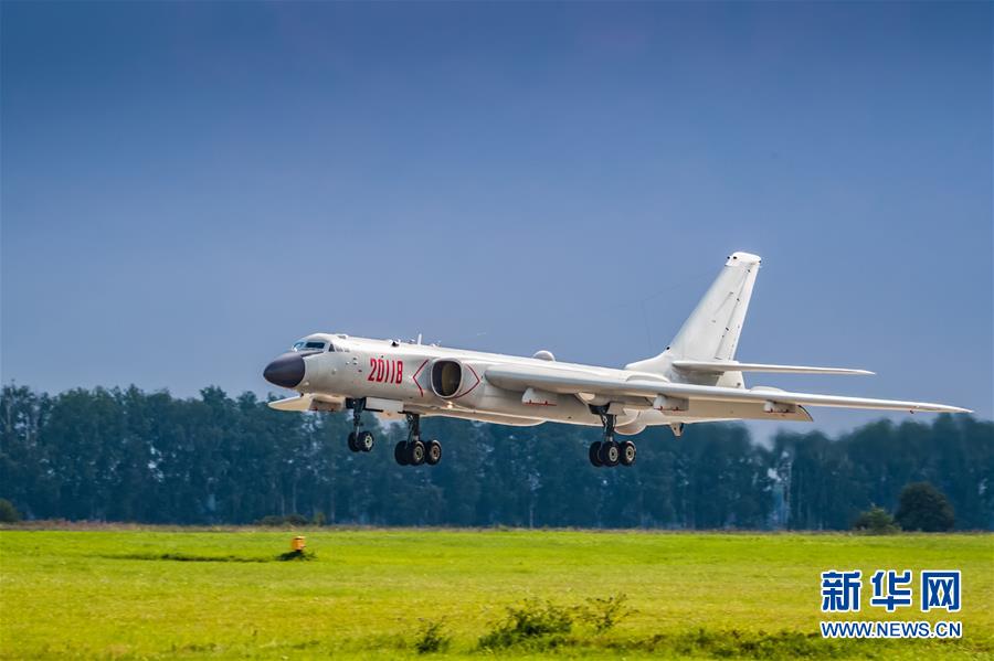 （国际·图文互动）（3）中国空军参加“国际军事比赛-2018”的五型战机和空降兵分队抵达俄罗斯