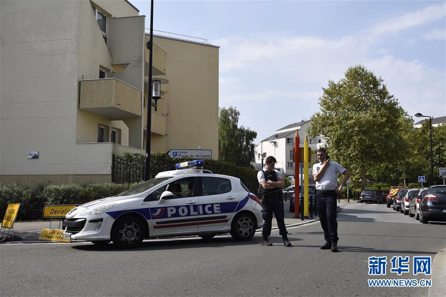 （国际）（7）法国一男子持刀行凶　造成2死1伤