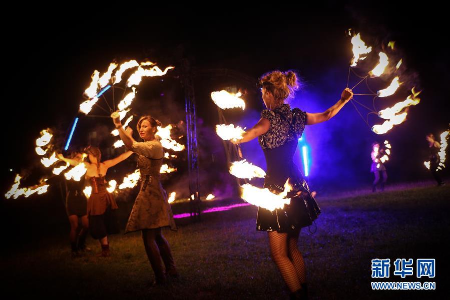 （XHDW）（3）第十三届波兰火焰艺术节精彩上演