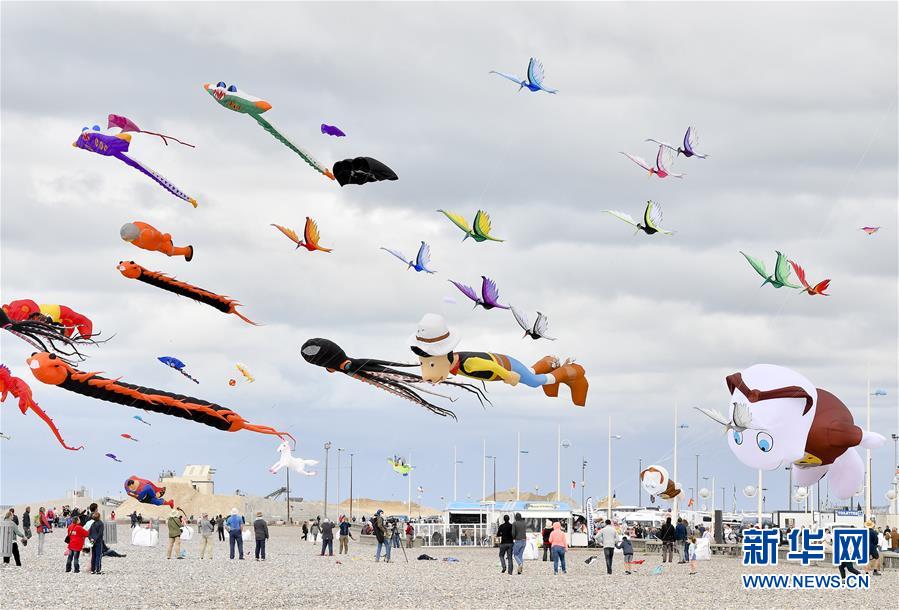 （国际）（1）法国举行迪耶普风筝节