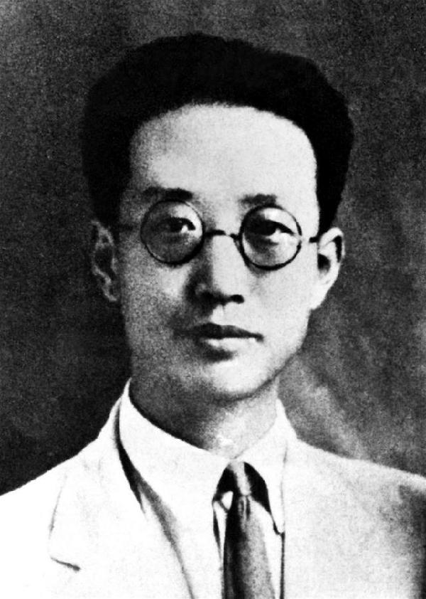 （为了民族复兴·英雄烈士谱·图文互动）中国共产党早期领导人之一——瞿秋白