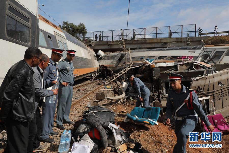 （国际）（2）摩洛哥一火车脱轨 至少5人死亡