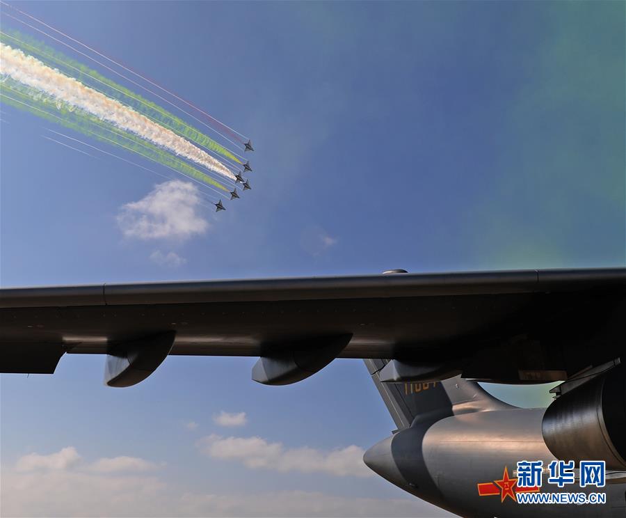 （科技）（17）中国空军飞行表演异彩纷呈