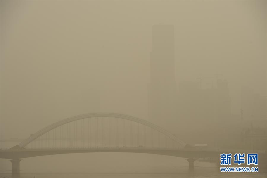 （环境）（2）兰州出现浮尘天气