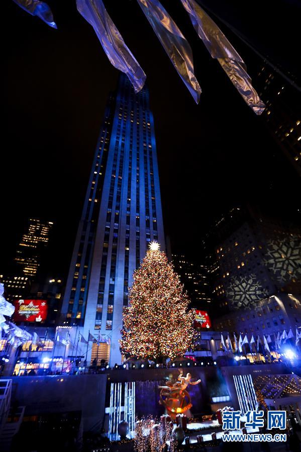 （XHDW）（1）纽约洛克菲勒中心点亮圣诞树