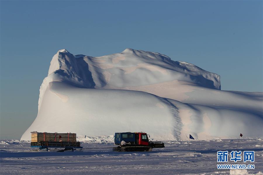 （“雪龍”探南極·圖文互動）（2）中國第35次南極科考完成第一階段物資卸運