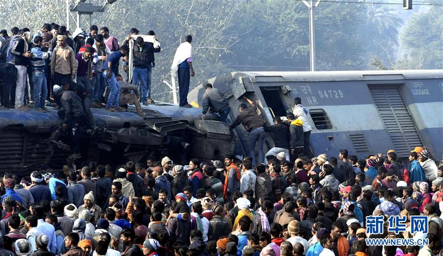 （国际）（1）印度比哈尔邦火车脱轨至少7人死亡