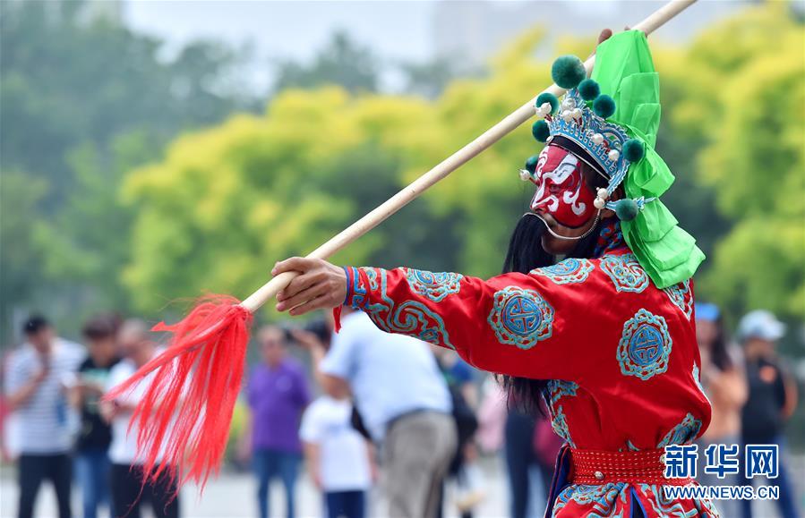 #（社会）（6）第十二届河北省民俗文化节在石家庄举行