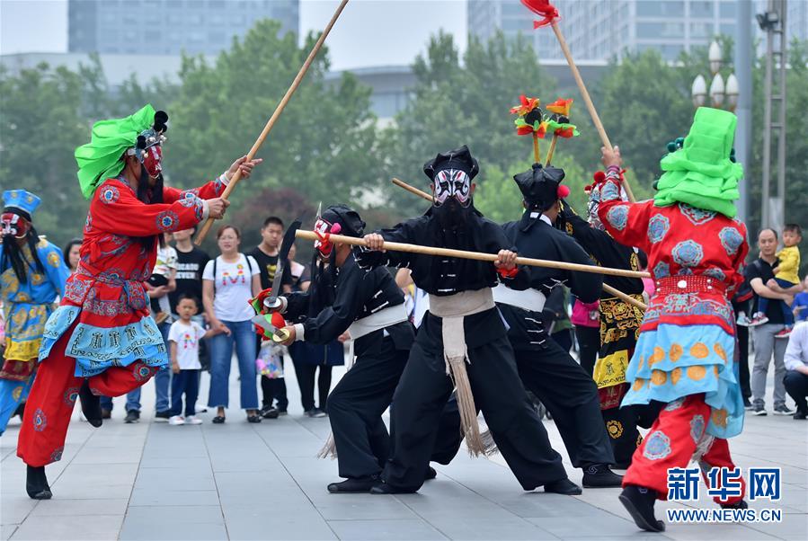 #（社会）（3）第十二届河北省民俗文化节在石家庄举行