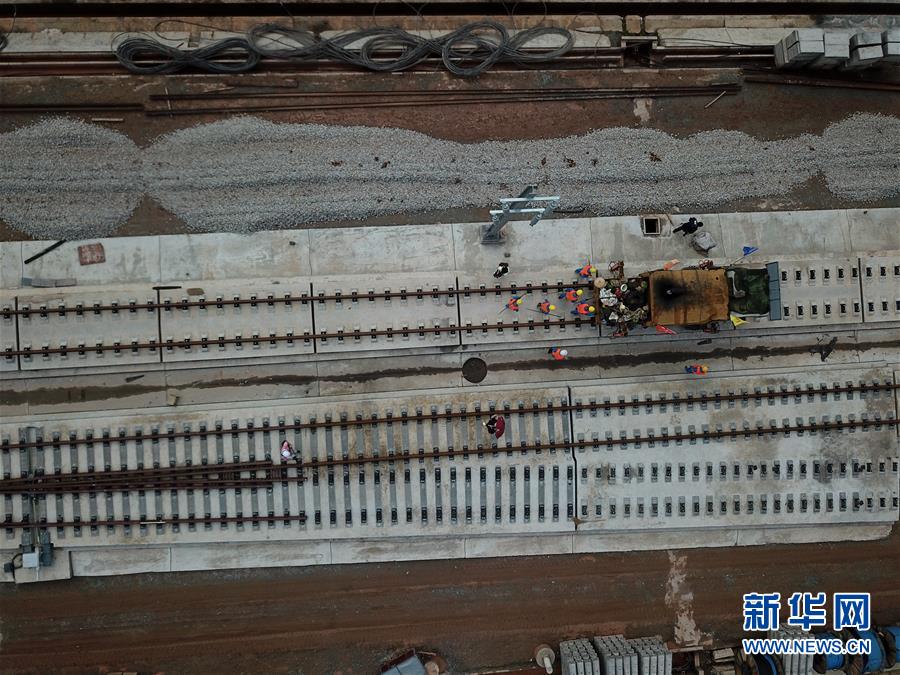 （图文互动）（1）昌赣高铁全线铺轨贯通 赣南不久将进入高铁时代