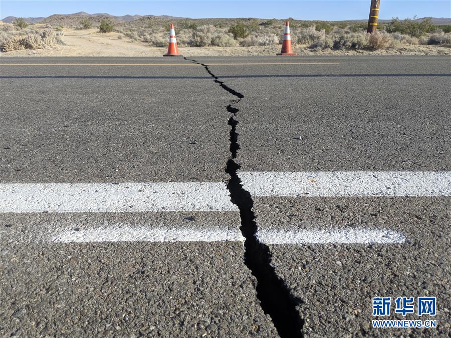 （国际）（1）美国加州强震过后余震频繁　震中地区进入紧急状态