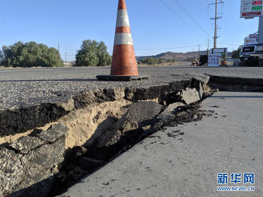 （国际）（3）美国加州强震过后余震频繁　震中地区进入紧急状态