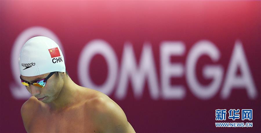 （游泳世錦賽）（1）游泳——男子50米蛙泳：閆子貝晉級準決賽