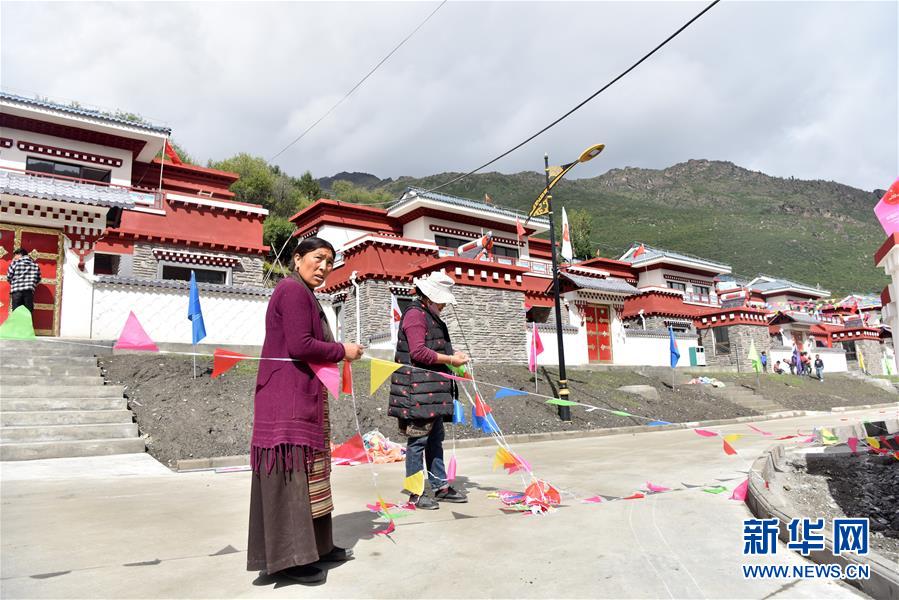 （乡村振兴·图文互动）（2）西藏来义村忙碌的一天