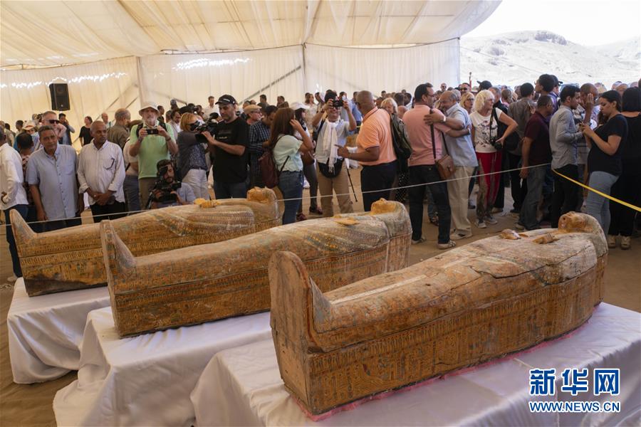 （国际）（1）埃及出土30具3000年前的木质棺椁
