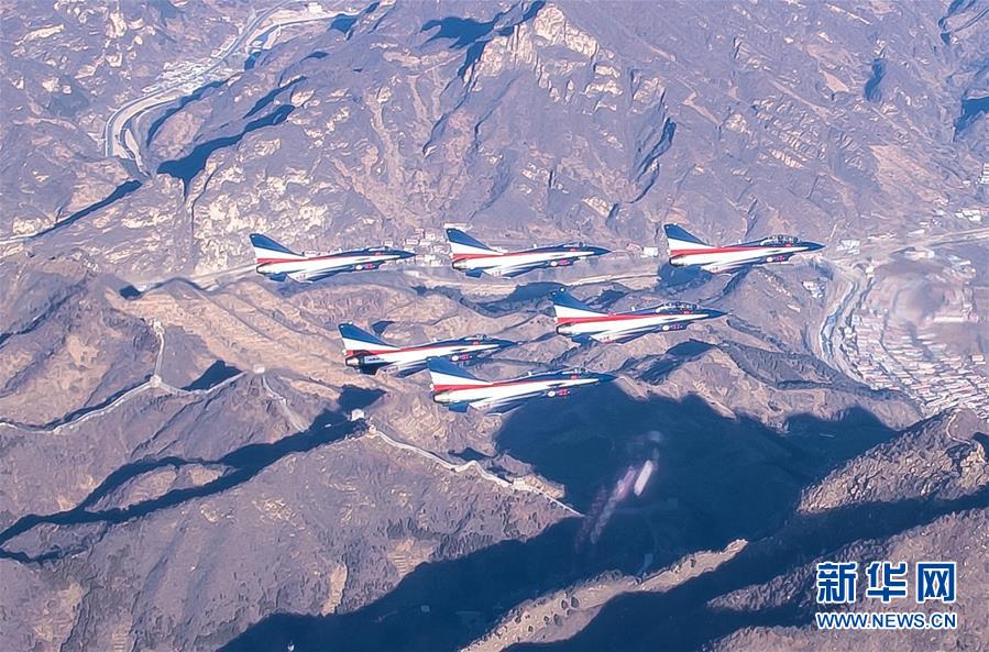 （人民空军70年·图文互动）（6）我爱祖国的蓝天——空军强军主题纪念封8张“同框照”背后的故事 
