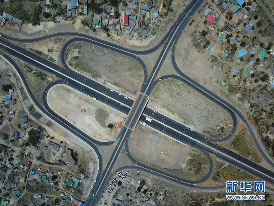 （国际）（1）中企承建莫桑比克N6公路改扩建项目竣工通车