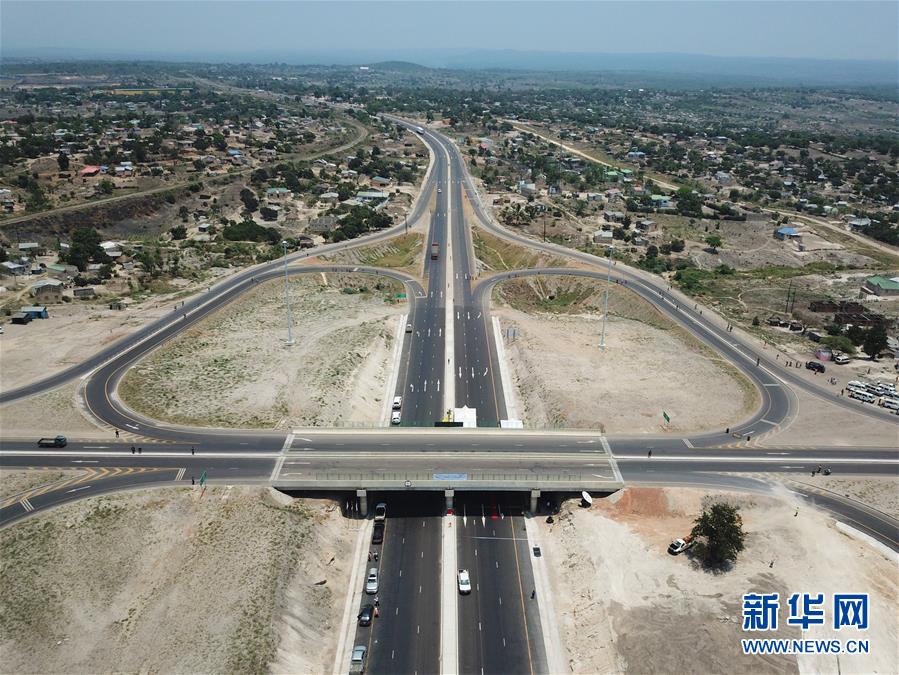 （國際）（2）中企承建莫三比克N6公路改擴建項目竣工通車