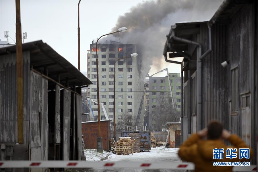 （国际）（2）斯洛伐克东部一居民楼燃气爆炸致5人死亡