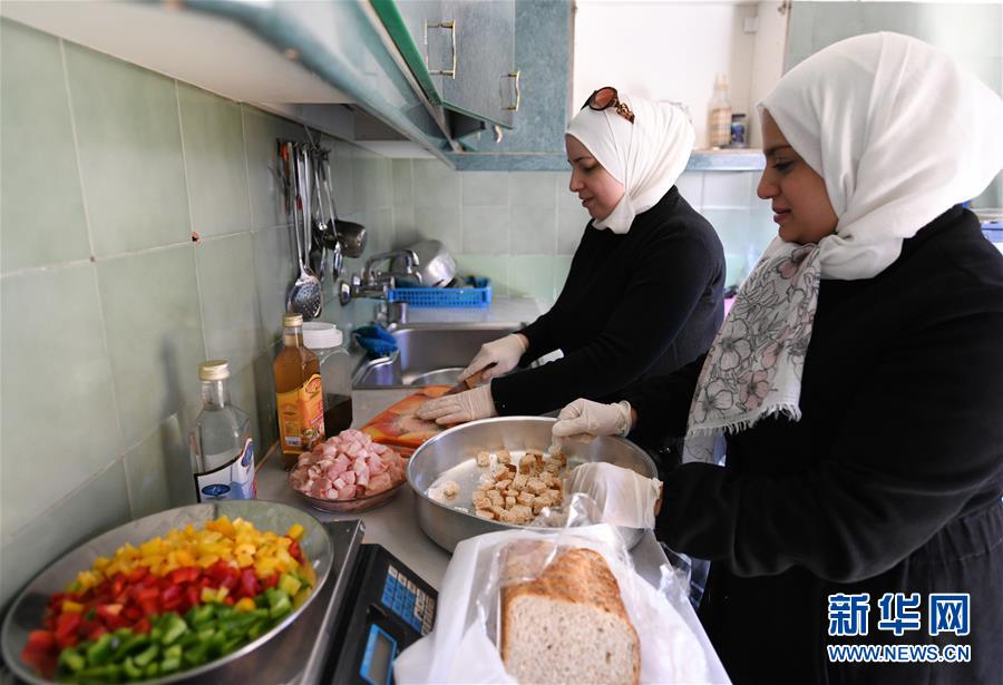 （国际）（2）通讯：“达尼娅厨房”的诞生——叙利亚家庭主妇创业记