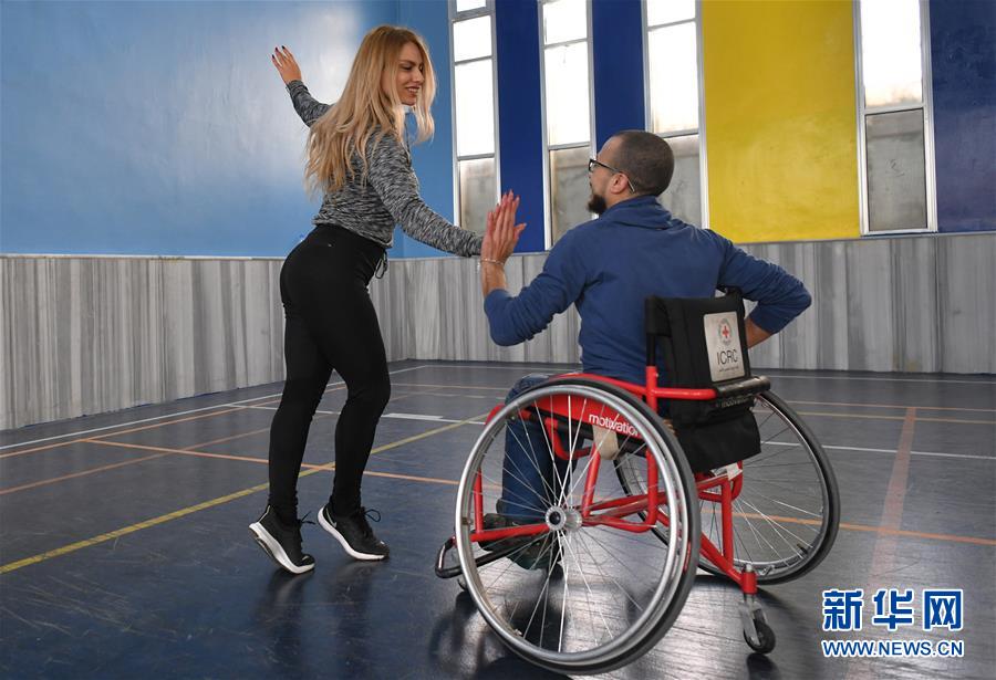 （国际·图文互动）（4）特写：打破界限——记轮椅上起舞的叙利亚人