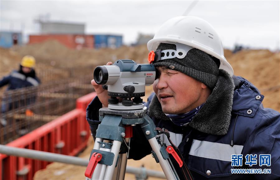 （國際·圖文互動）（4）通訊：“一帶一路”助力哈薩克斯坦實現工業願景——訪哈最大化工項目施工現場
