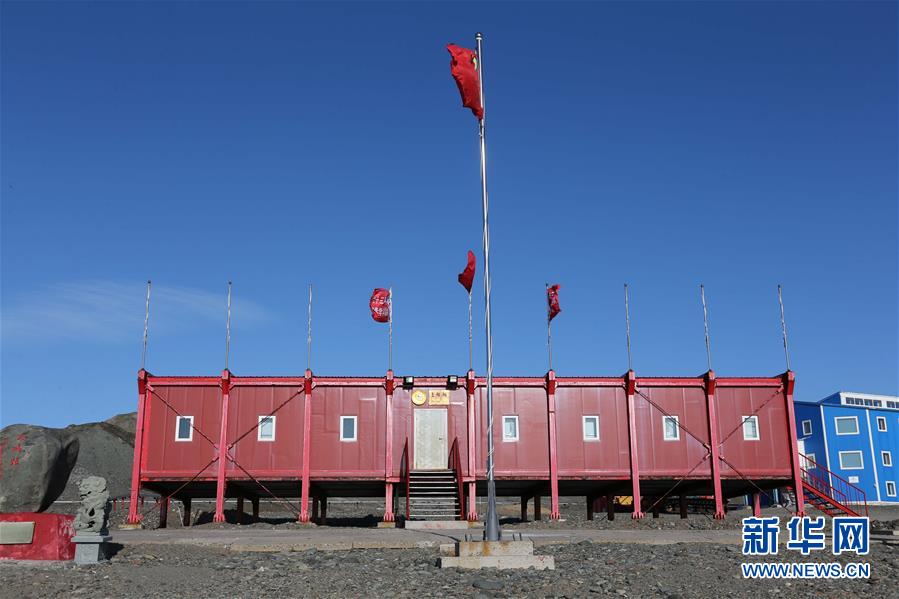 （“雪龙”探南极·图文互动）（4）记者手记：南极筑“城”记——在长城站读《中国南极长城站》