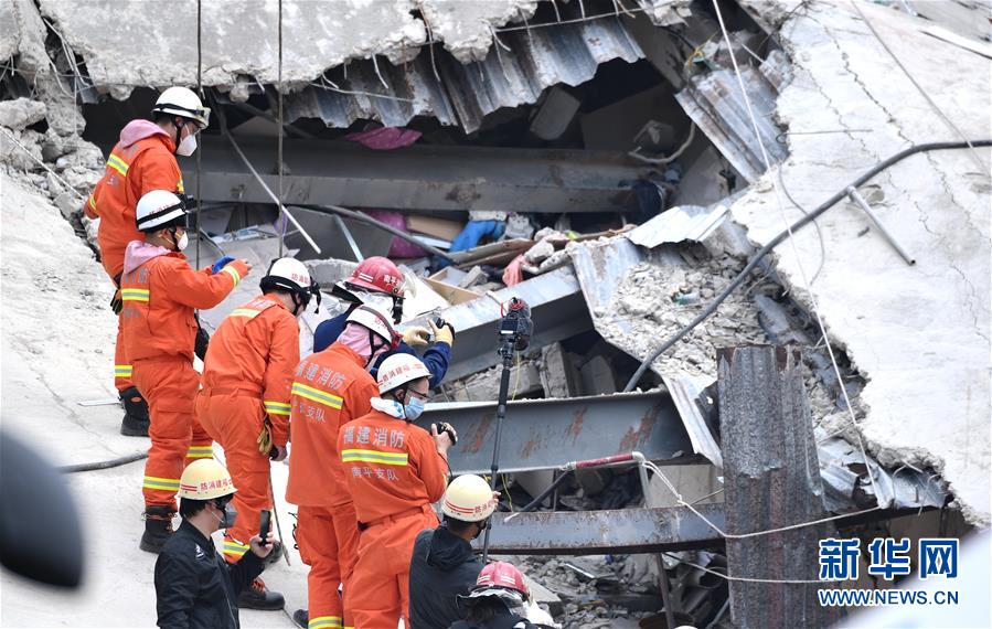 （社会）（1）福建泉州一酒店坍塌事故已致11人死亡 21人仍在搜救中