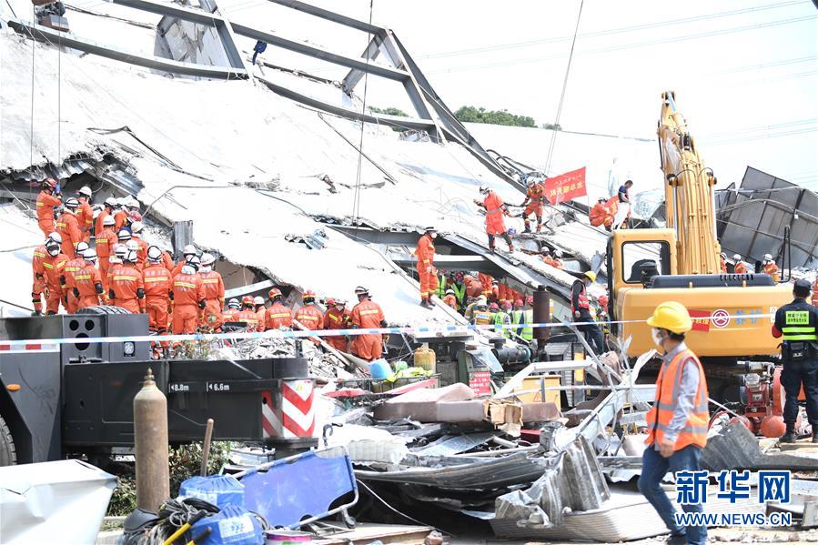 （社会）（2）福建泉州一酒店坍塌事故已致11人死亡 21人仍在搜救中