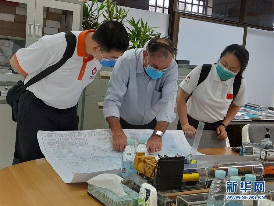 （國際疫情·圖文互動）（5）“工作忙碌又細致，經驗豐富又專業”——一名柬埔寨青年眼中的中國援柬抗疫醫療專家組
