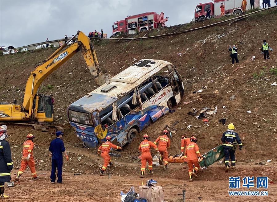 （突发事件）（3）江西省乐平市境内发生一起交通事故已致6人遇难12人受伤