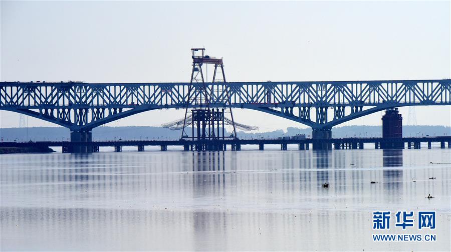 （经济）（2）郑济铁路郑州黄河特大桥主桥合龙