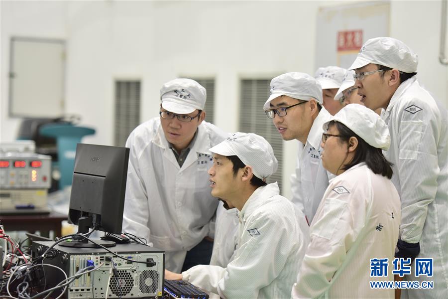 （圖文互動）（2）中國航天隊伍“新生代”——記哈工大紫丁香學生微納衛星團隊